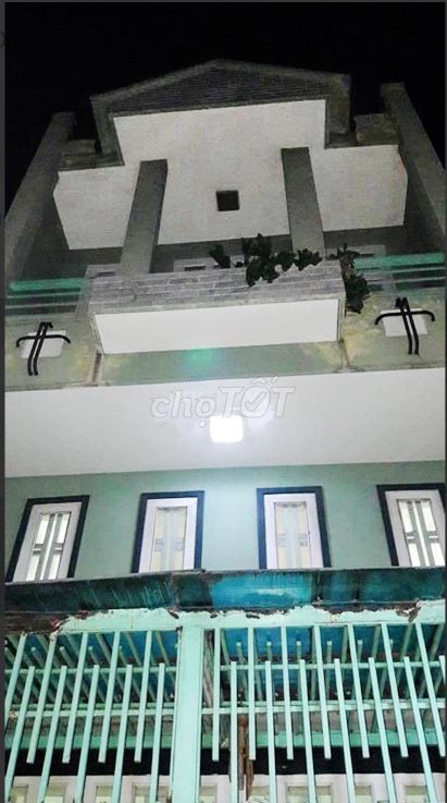 Cho thuê nhà nguyên căn 1 trệt, 1 lững, 1 lầu 3 phòng tại Nguyễn Văn Quá Phường Đông Hưng Thuận Quận 12