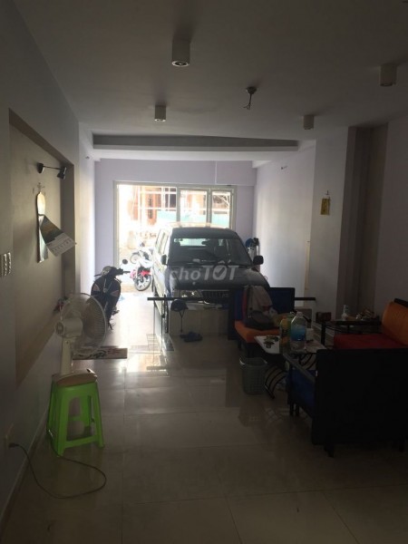 Có nhà đường Nam Long, Quận 7, cần cho thuê giá 17 triệu/tháng, chưa nội thất , dtsd 110m2