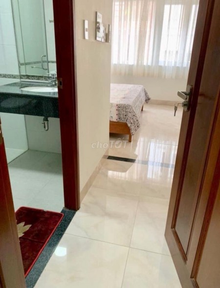 Cho thuê nhà nguyên căn có mặt tiền thoáng rộng ngay gần Thích Quảng Đức