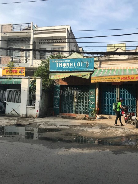 Cho thuê nhà nở hậu 3.8m, có gác lửng, đc 101 Phạm Phú Thứ, Quận 6, giá 12 triệu/tháng