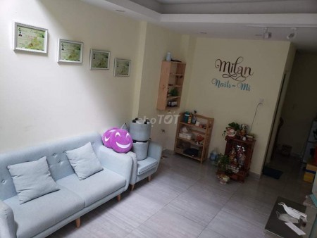 Chủ cần cho thuê nhà nguyên căn rộng 21m2, có sân thượng, hẻm Đoàn Văn Bơ, Quận 4, giá 9 triệu/tháng