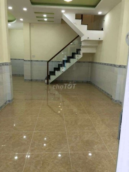 Nhà hẻm không ngập nước Âu Dương Lân, Quận 8 cần cho thuê giá 10.5 triệu/tháng, dtsd 48m2