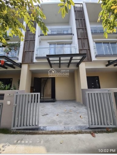 Cho thuê nhà nguyên căn nhà phố palm residence Quận 2 thuộc khu nhà cao cấp Palm City giá rẻ hổ trợ mùa dịch bệnh.