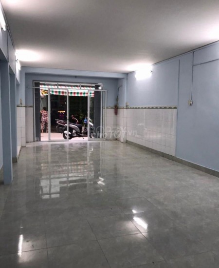 Nguyên căn hẻm Ông Ích Khiêm, Quận 11 cần cho thuê giá 13.5 triệu/tháng, dtsd 58.5m2, LHCC