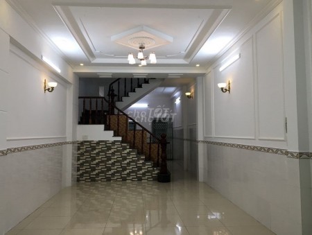 Nhà nguyên căn địa chỉ tại đường Nguyễn Khoái Phường 4 Quận 4 cần cho thuê lại giá 13 triệu/tháng