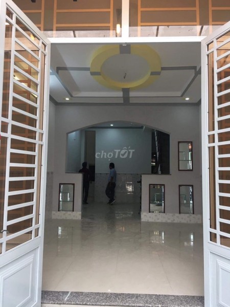 Nhà nguyên căn rộng 60m2 (4mx15m) cần cho thuê giá 5 triệu/tháng. Hẻm Trần Thị Cờ, Quận 12