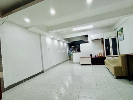 Nhà nguyên căn cần cho thuê ngay mặt tiền đường Số 12A Phường 6 Quận 4. Diện tích 60m2 giá thuê 12 triệu/tháng