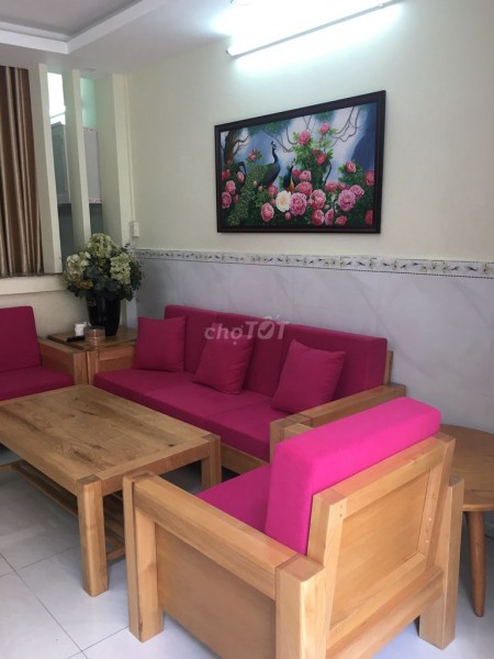 Nhà nguyên căn tại Trần Hưng Đạo Phường 1 Quận 5 cần cho thuê giá rẻ mùa Covid. Dt 50m2 ( 5x10m)