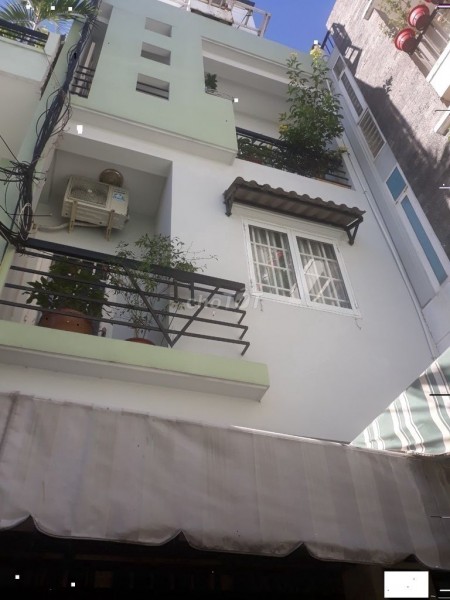 Nhà cho thuê nguyên căn tại Lê Văn Lương Phường Tân Hưng Quận 7. Diện tích nhà ngang 4.5m dài 15m