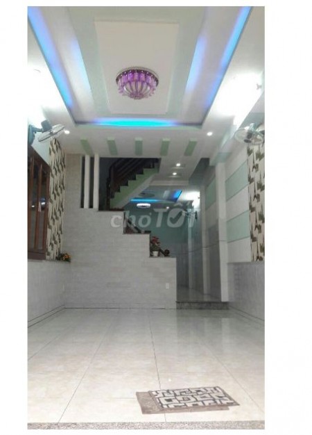 Nhà nguyên căn tại Phan Huy Ích Phường 15 Quận Tân Bình đang cho thuê giá rẻ hỗ trợ mùa dịch.