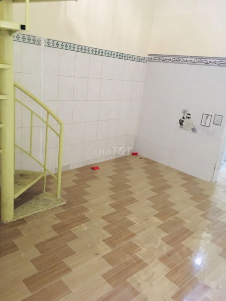 Cho thuê nguyên căn rộng 30m2, 1 trệt, 1 lầu, giá 4 triệu/tháng, hẻm Kha Vạn Cân, Thủ Đức