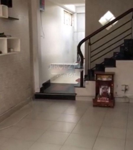 Nhà nguyên căn 3.2m x 11.5m cần cho thuê nhé. Giá ưu đãi mùa dịch nhà nhiều tiện ích, 2 lầu