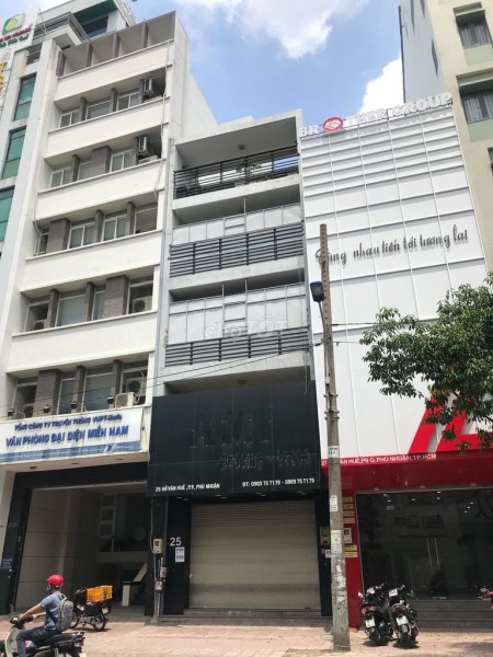 Nhà nguyên căn cho thuê ngay mặt tiền đường lớn khu nhà cao tầng văn phòng kinh doanh. 90m2, 5 tầng