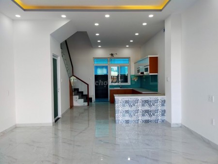 Cho thuê nhà nguyên căn tại Huyện Bình Chánh nhà 2 Tầng rộng rãi thuộc dự án nhà phố liền kề