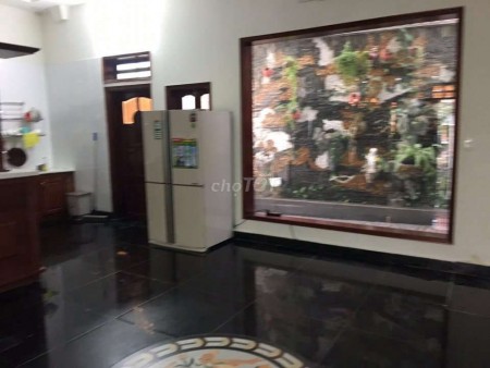 Nhà cho thuê nguyên căn tại Đường Số 41 Tân Phong Quận 7 nhà rộng rãi, sạch sẽ. Ai quan tâm xin liên hệ: 0976562252