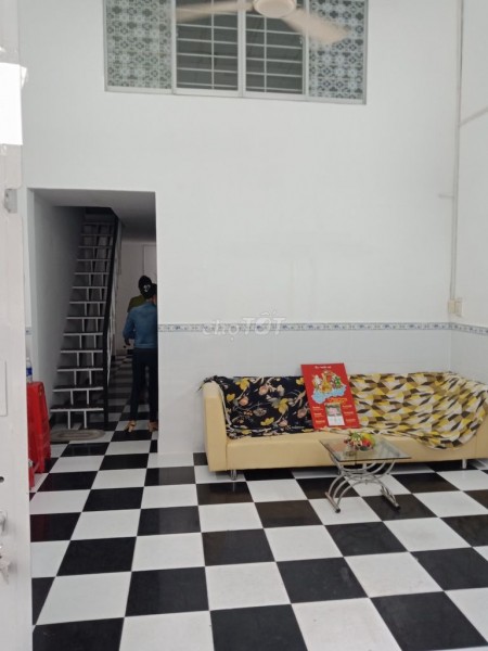 Nhà chính chủ nguyên căn 54m2, 2 tầng, hẻm đường 3/2, Quận 11 cần cho thuê giá 12 triệu/tháng