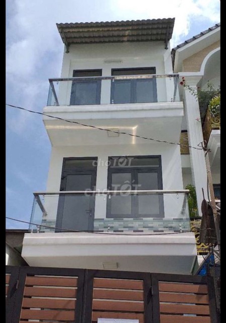 Cho thuê nhà nguyên căn 2 lầu tại Đường Số 4 Phường Linh Tây Quận Thủ Đức. 9,5 triệu/tháng