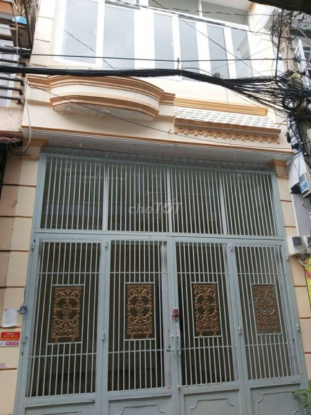 Nhà cho thuê nguyên căn 1 trệt 1 lầu cổng cào kiêng cố chắc chắn tại Đường B4 Phường Tây Thạnh Quận Tân Phú