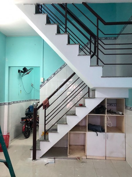 Trống nguyên căn 1 trệt, 1 lầu, còn mới, hẻm Tạ Quang Bửu, dtsd 23m2, giá 6 triệu/tháng