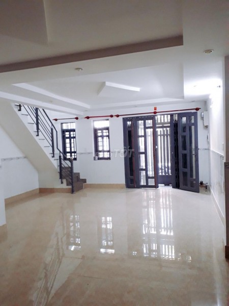 Cho thuê nhà mặt tiền đường Tú Mở thuận tiện thuê ở và kết hợp buôn bán kinh doanh. Giá thuê chỉ 13 triệu/tháng