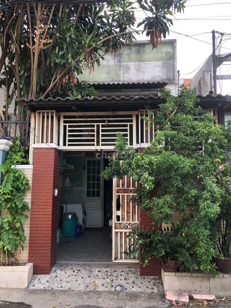 Cho thuê nhà cấp 4 nguyên căn tại Đường Cô Giang Quận 9 gần Ngã Tư Thủ Đức. LH 0913755155 Anh Dương