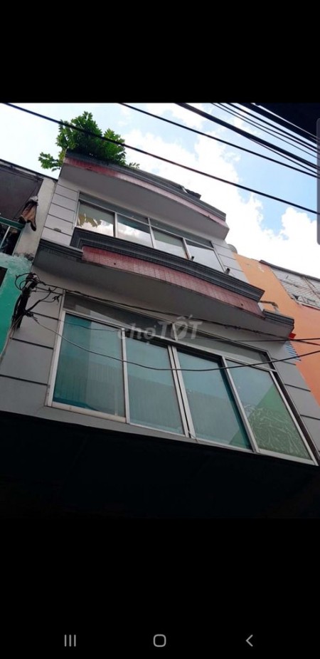 Nhà cho thuê nguyên căn tại Nam Kỳ Khởi Nghĩa Quận 3. Nhà 1 trẹt 2 lầu có sân thượng ( 3m x8m).