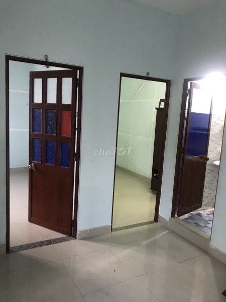 Nhà cho thuê nguyên căn hẻm xe hơi đường Nguyễn Duy Trinh Bình Trưng Đông Quận 2. Nhà 1 trệt 1 lầu