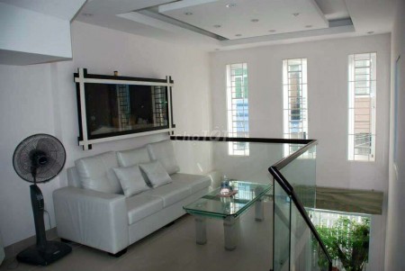 Nhà mới 2 lầu thông suốt diện tích 4m x 15m ngay mặt tiền Đường Số 11 Phường Tân Kiểng Quận 7