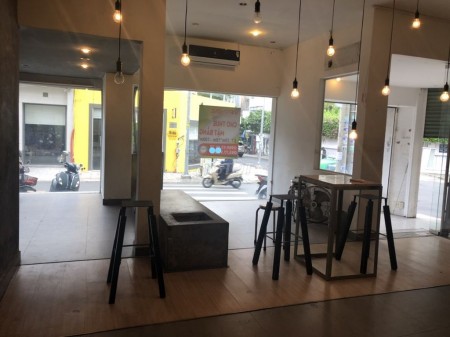 Nguyên căn mặt tiền đường 3/2, Quận 10, cần cho thuê giá 45 triệu/tháng, dtsd 100m2