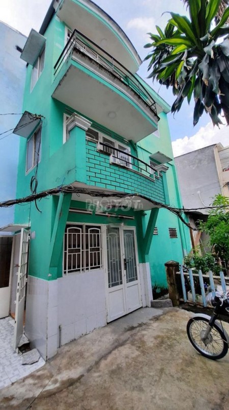 Hẻm Lý Thường Kiệt, Quận Gò Vấp cần cho thuê nguyên căn rộng 71m2, 3 tầng, giá 9 triệu/tháng