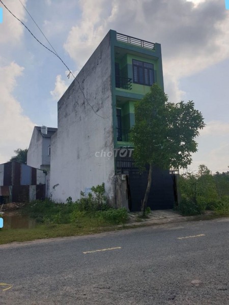 Nhà cho thuê nguyên căn tại Bà Điểm Hóc Môn, nhà 1 trệt 2 lầu trong KDC Hoàng Hải