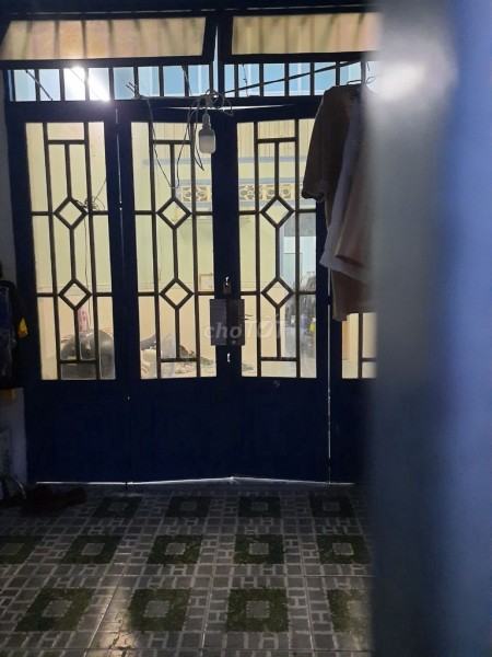 Nhà chính chủ cần cho thuê giá 4 triệu/tháng, hẻm 1 xẹc Lâm Thị Hố, Quận 12, dtsd 60m2