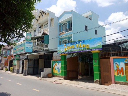 Cho thuê nhà đường số 12, Quận 9 rộng 204m2, có sân thượng, 4 PN, giá 15 triệu/tháng