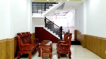 Trống nhà nguyên căn 4 tầng, có sân thượng đường Phạm Văn Bạch, Gò Vấp, cho thuê 16 triệu/tháng, dtsd 77m2