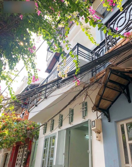 Cho thuê nguyên căn nhà mới 1 trệt 2 lầu tại Lý Chiêu Hoàng P.10 Quận 6. 10 triệu/tháng