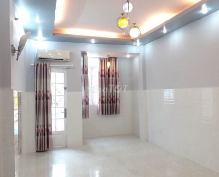 Nhà chính chủ cần cho thuê tại hẻm 391 Sư Vạn Hạnh Quận 10, nhà 2 lầu cho thuê 15 triệu/tháng