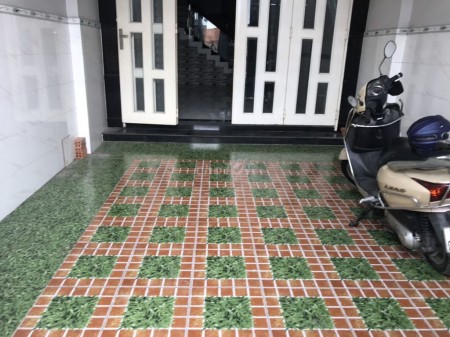 Nhà nguyên căn cho thuê đẹp mê ly luôn khách đến xem là thích ngay, nhà 80m2, 3 lầu lại ngay mặt tiền Đường Số 2