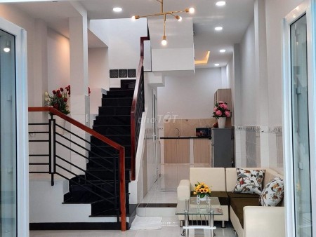 Nhà đẹp hẻm Trần Quang Diệu, Quận 3 cần cho thuê giá 15 triệu/tháng, dtsd 86m2, 2 PN