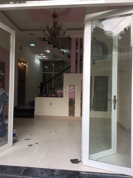 Cho thuê nhà nguyên căn 3 tầng 3 phòng ngủ tại Đường số 42 Phường Bình Trưng Tây Quận 2