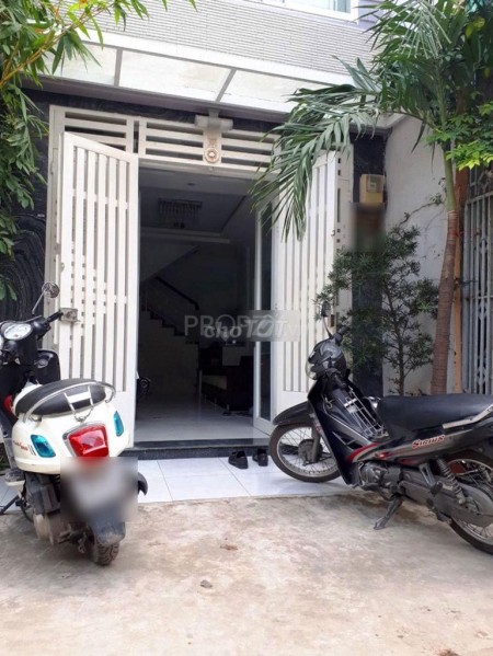 Cho thuê nhà nguyên căn mới kết cấu đẹp diện tích nhà 3m x 7m tại Tôn Tất Thuyết Quận 4
