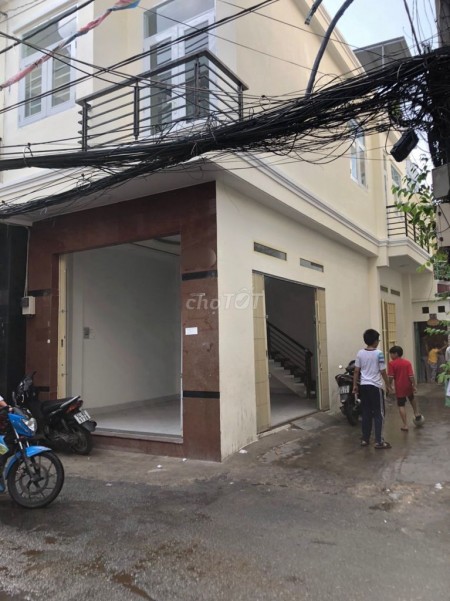 Cho thuê nhà rộng 45m2, 1 trệt, 1 lầu, giá 18 triệu/tháng. ĐC hẻm Điện Biên Phủ, Bình Thạnh, LHCC
