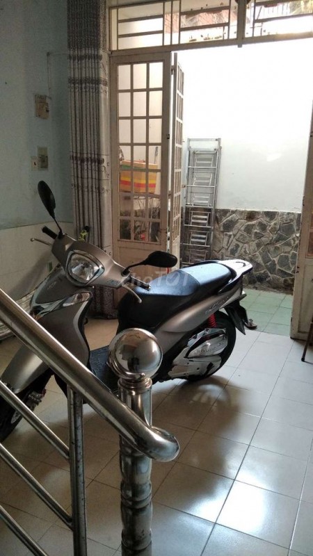 Cần cho thuê nguyên căn chính chủ rộng 27m2, 1 trệt, 1 lầu, hẻm 66/440 Nhiêu Tứ, Phú Nhuận, giá 6 triệu/tháng