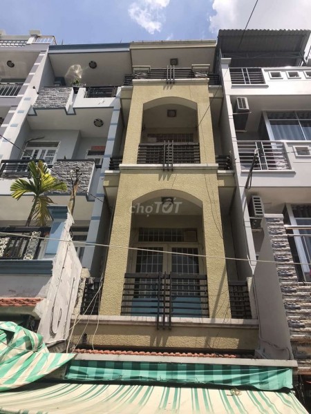 Cho thuê nhà nguyên căn tại đường Nguyễn Duy Phường 10 Quận 8. Dtsd 121m2