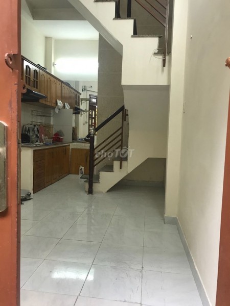 Cho thuê nhà nguyên căn đúc 2 tầng kiên cố tại hẻm 222 Bùi Đình Túy Quận Bình Thạnh