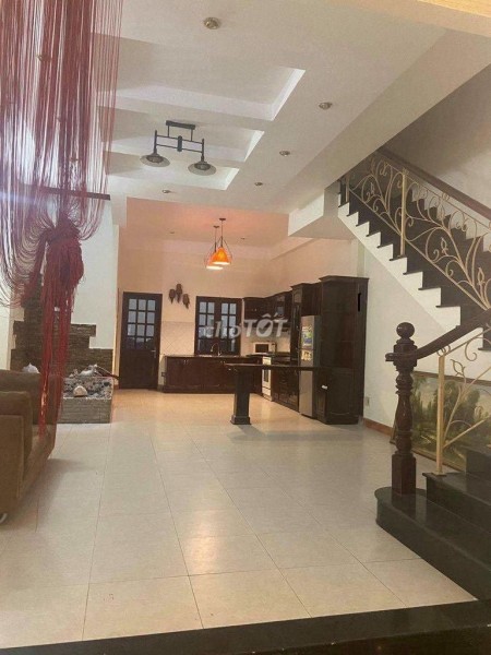 Có nhà trống đường số 3 Tên Lửa, Bình Tân, dtsd 100m2, 4 tầng, giá 16 triệu/tháng, có thương lượng