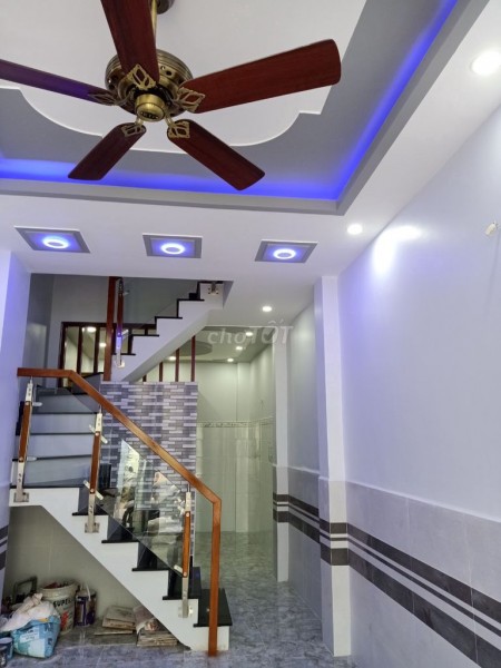 Hẻm 3m xe hơi ra vào, cần cho thuê nhà Quận Gò Vấp rộng 70m2, 2 PN, giá 8.5 triệu/tháng, lh 0932749443