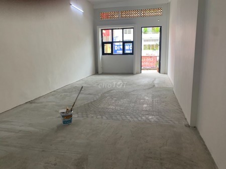 Cho thuê nguyên căn rộng 73m2, 3 tầng, mặt tiền Lê Văn Sỹ, Quận 3, giá 50 triệu/tháng