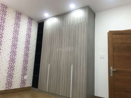 Trống nhà rộng 68m2, 3 tầng, co sân thượng, 4PN, hẻm 74/5A Bàu Cát 1, Tân Bình