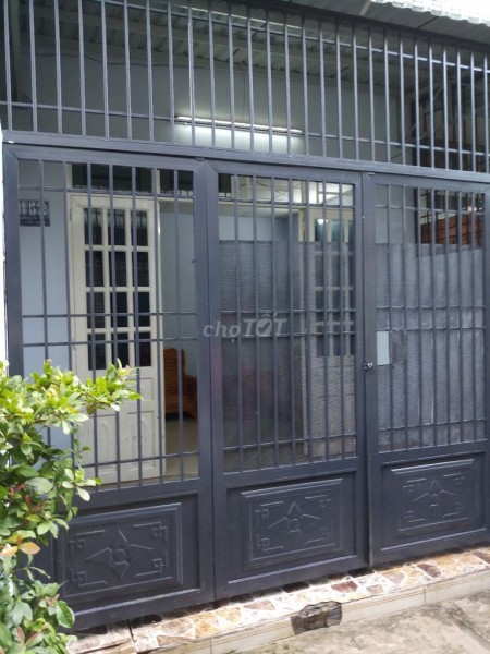 Cho thuê nhà nguyên căn riêng biệt tại Đường 79 p. Phước Long B, Quận 9. Giá thuê 7,5 triệu/tháng