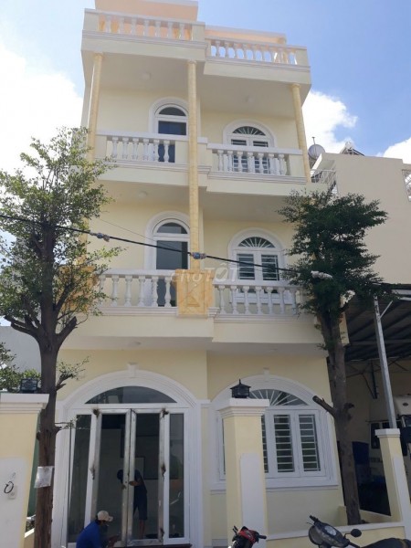 Cho thuê nhà nguyên căn 1 trệt 2 lầu và có 1 tum nhỏ tổng diện tích 54.6m2 tại Phường Phú Hữu Quận 9